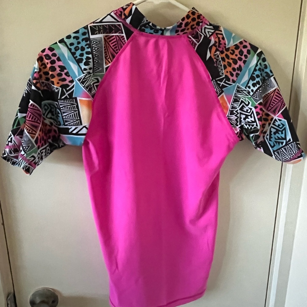 Colorful Geometric Print Rash Guard - Picture 2 of 2